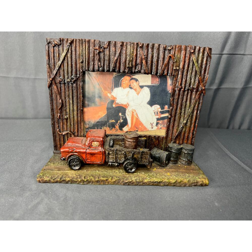 Country Vintage Truck 3-D Photo Frame 3x4" Photo